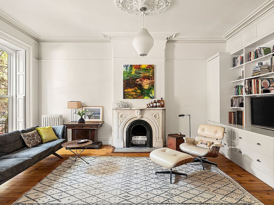 1st image of 18 Sterling Pl