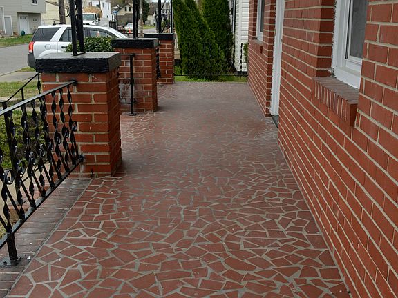 Nice Porch!