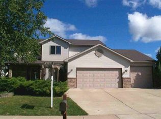 805 Turnberry Dr, Waunakee, WI 53597