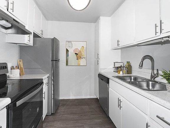 2nd image of 102 S 4th Ave APT 128