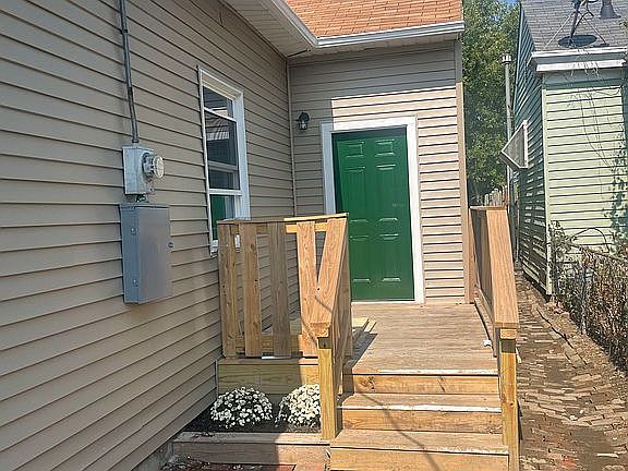 Scenic side porch