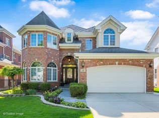620 S Waiola Ave, La Grange, IL 60525
