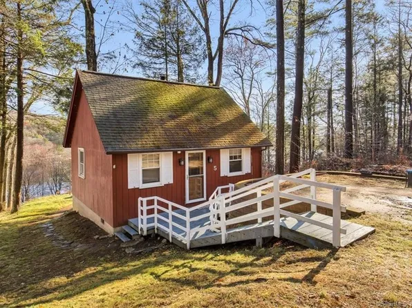 5 Ridge Road, Stafford, CT 06076