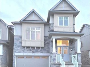 7833 Longhouse Ln, Niagara Falls, ON L2H3R7