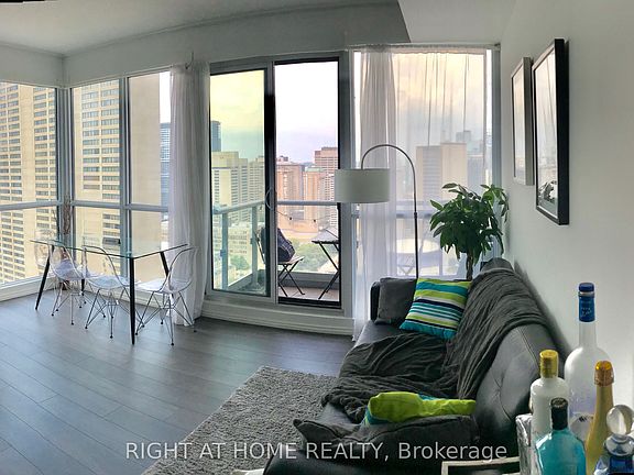 4th image of 70 Temperance St #3015