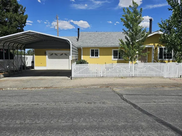 674 B St, Hawthorne, NV 89415