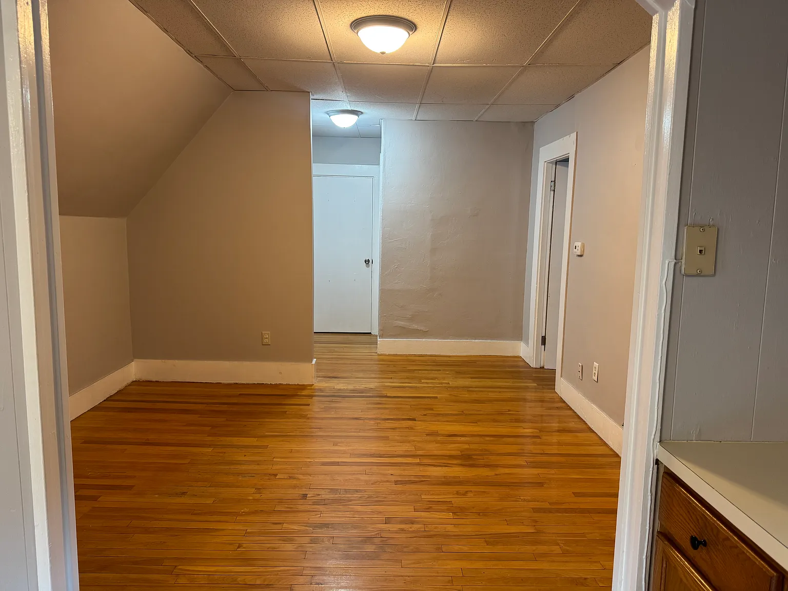 31 Star St — Photo 2