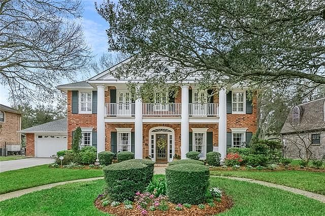 1st image of 41 Chateau Palmer Dr