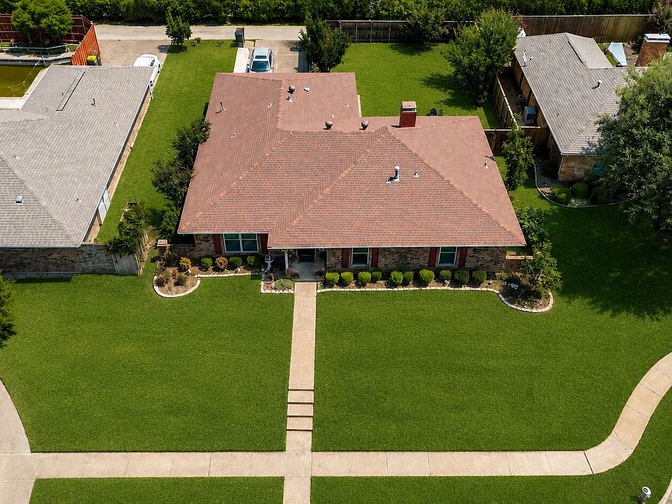 1st image of 2204 Brighton Ln