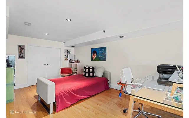 Rented by Douglas Elliman | media 28