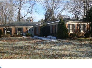 2911 Hunterdon Dr, Cinnaminson, NJ 08077