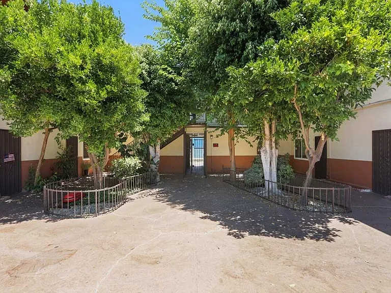 6530 Cherry Ave — Photo 5