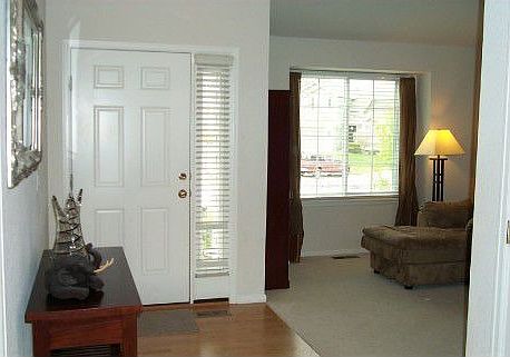 Open/Vaulted Foyer