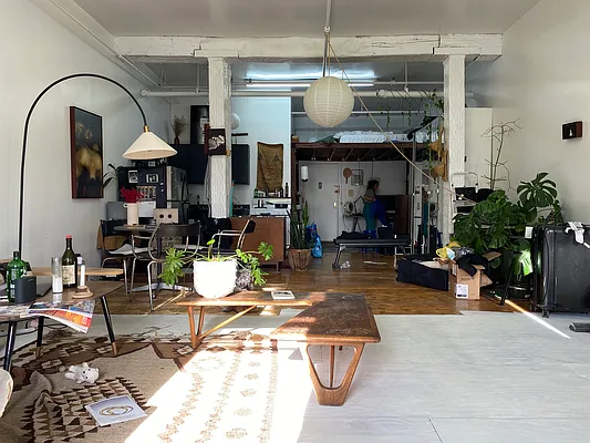 Rented by Nooklyn NYC LLC | media 16