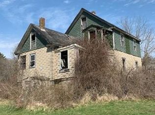 89 Akin St, Fairhaven, MA 02719