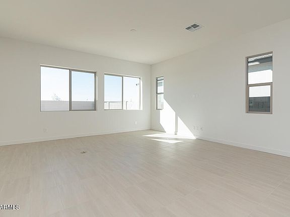 4th image of 2315 E Foremaster Road