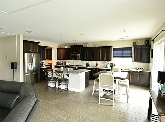 4th image of 29810 Garden Grove Dr
