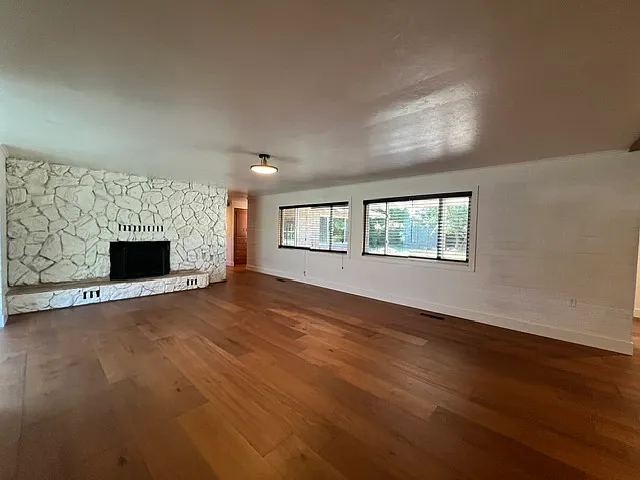 1157 East Ave — Photo 13
