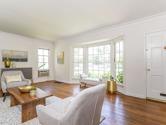 Loma Linda 2 bed living