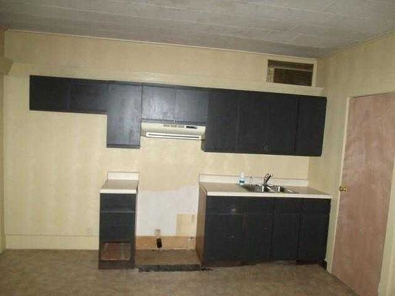 1st flr kitchen