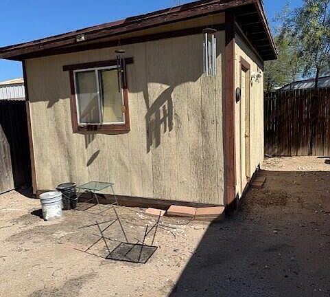 2nd image of 2470 W Las Lomitas Rd