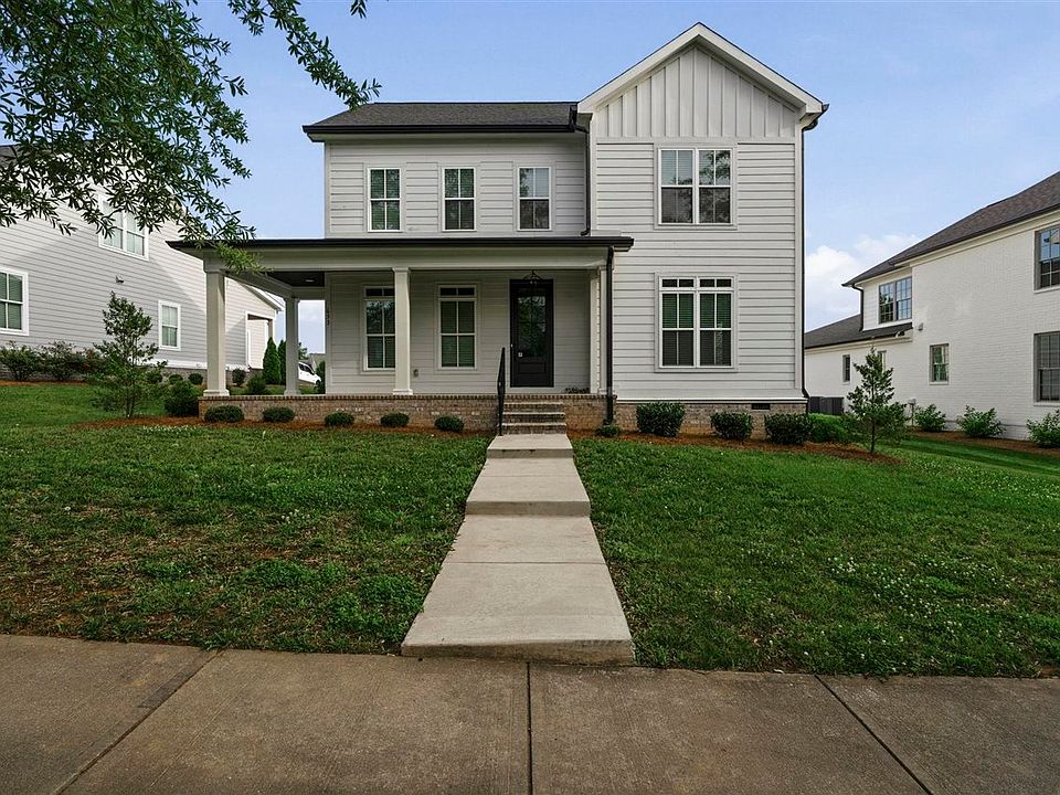 1st image of 633 Village Way