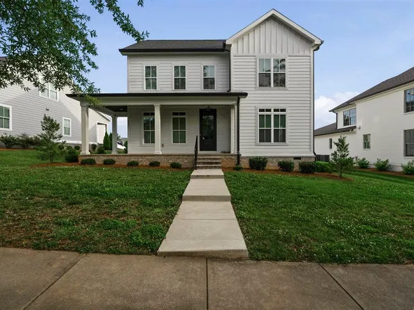 633 Village Way, Bowling Green, KY 42103