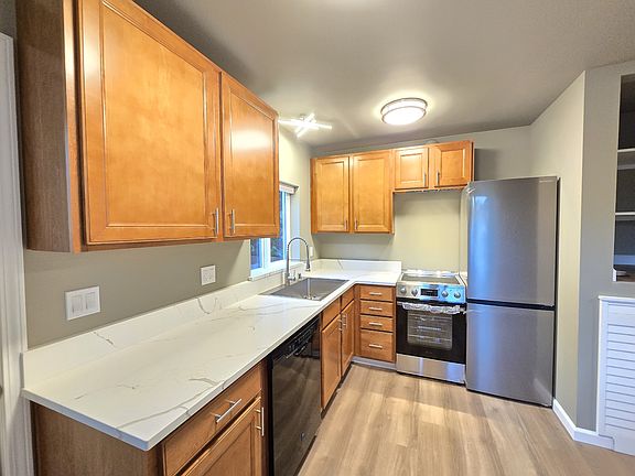 2nd image of 203 Portage Ave Unit 2