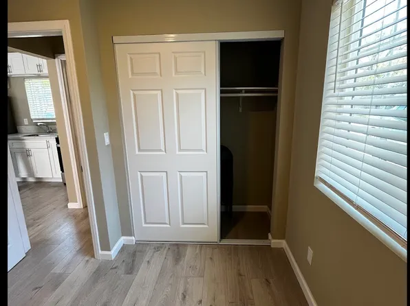 6461 McLennan Ave, Van Nuys, CA 91406