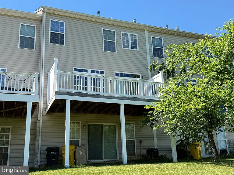 7581 Taunton Ct — Photo 44