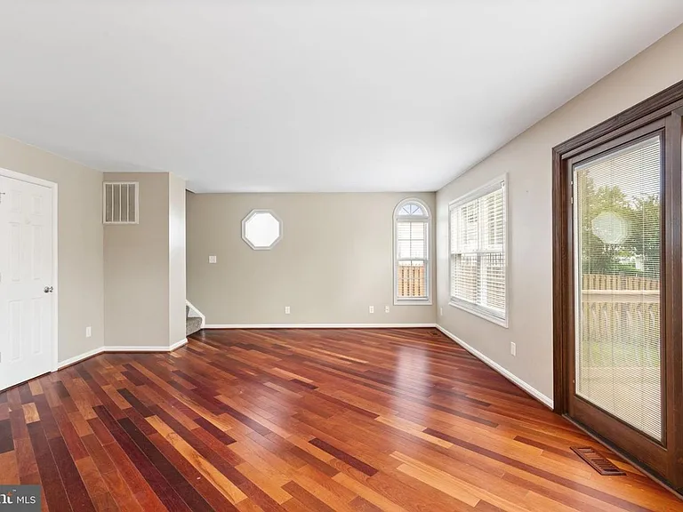 10 Sassafras Ln — Photo 29