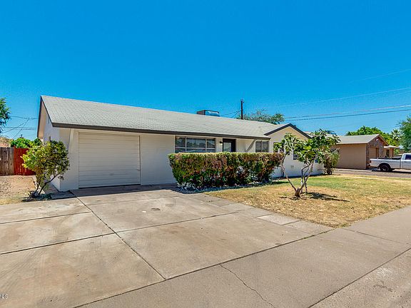 2nd image of 2613 W Windrose Dr