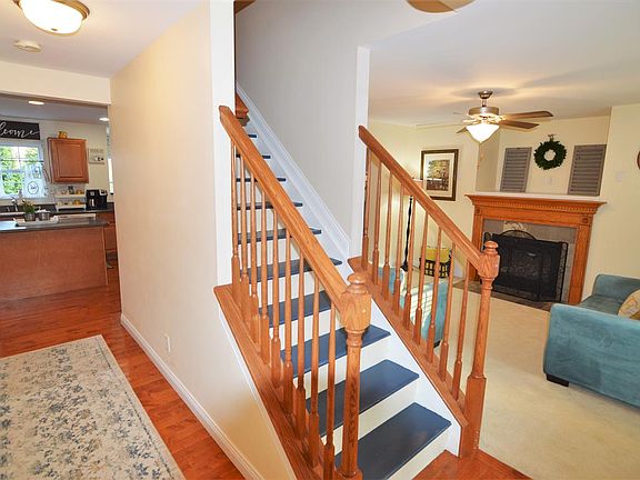 5th image of 439 Sunnybrook Dr