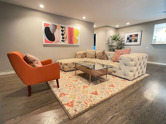 3rd image of 200 Waverley St APT 10
