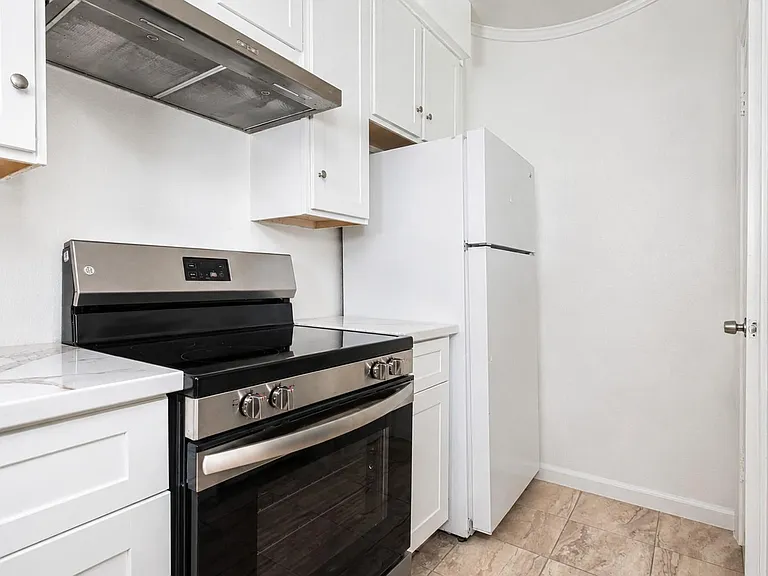 10047 Westpark Dr #77 — Photo 15