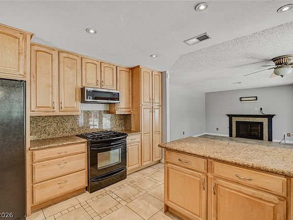 4th image of 1827 Escondido Ter