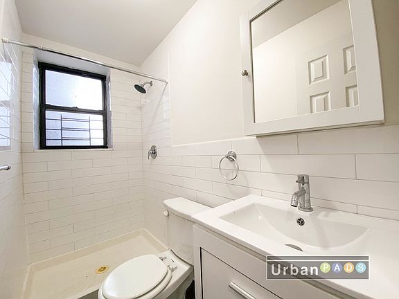 4th image of 885 Dekalb Ave #9