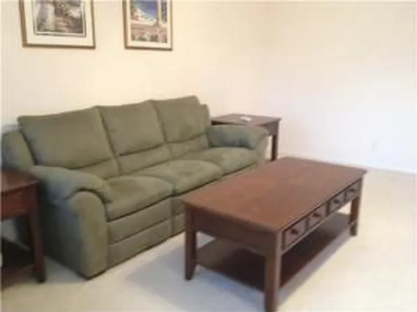 223 Wellington Cir #G-2230, West Palm Beach, FL 33417