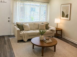 6859 Coldwater Canyon Ave #3, North Hollywood, CA 91605