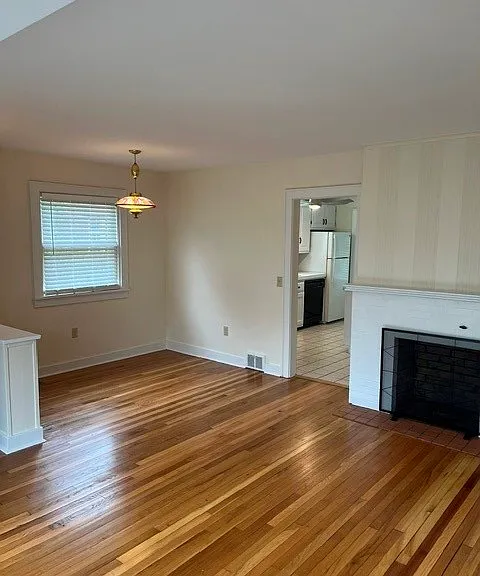 326 S 3rd St — Photo 5