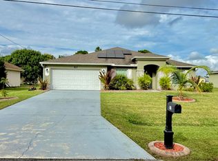 517 SW Fields Ave, Port Saint Lucie, FL 34953