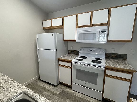2nd image of 2226 W Elizabeth St #686c94e41
