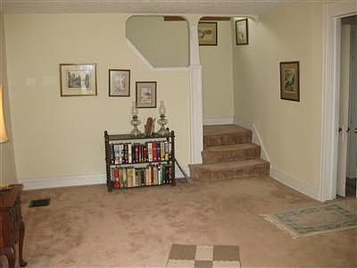 2nd image of 139 West St