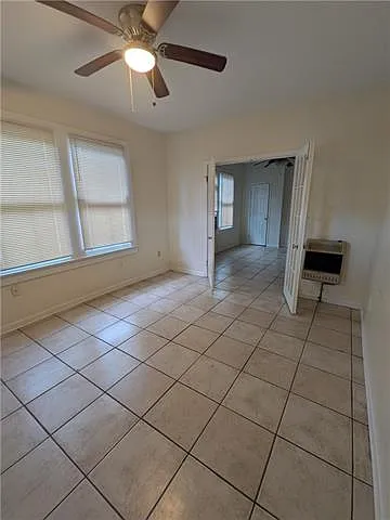 2 bed, 1.0 bath, 672 sqft, $1,100 — Photo 2