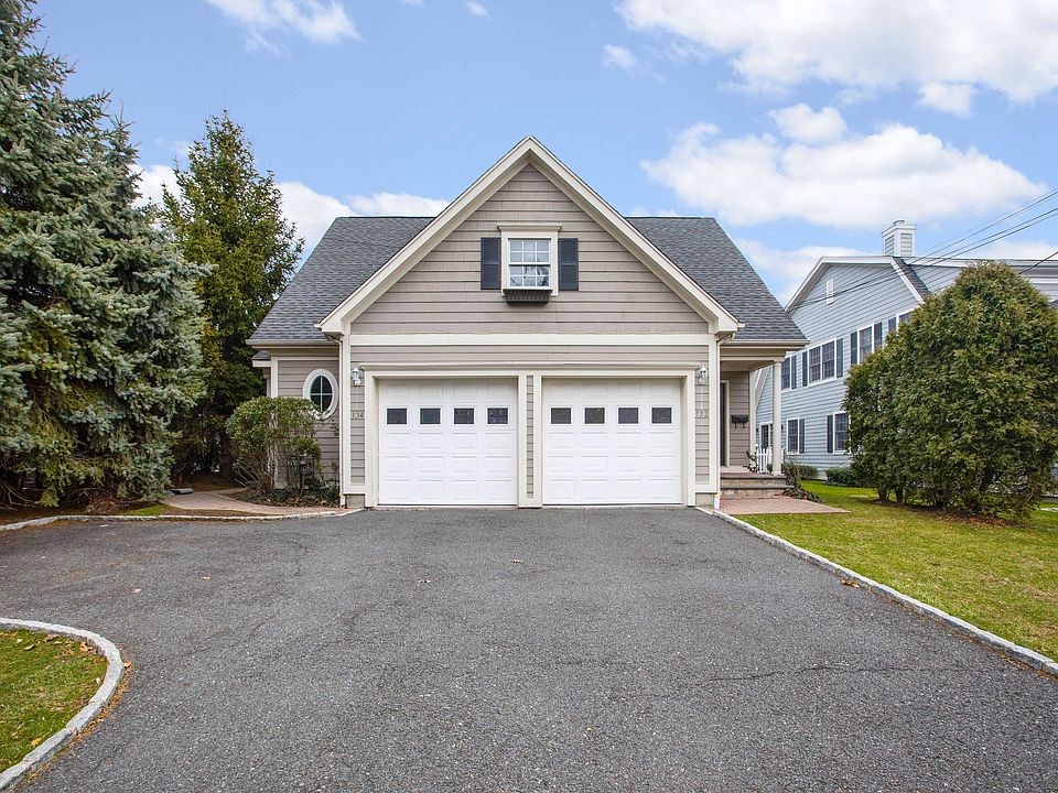 132-134 Wappanocca Avenue Front View