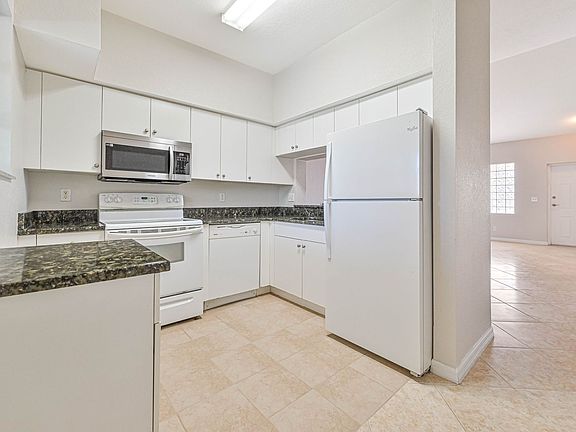 4th image of 8313 Bernwood Cove Loop #1206