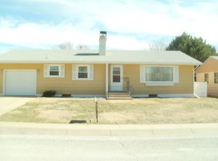 1113 Nixon Dr, Norton, KS 67654