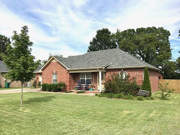 2nd image of 210 Mill Creek Ct