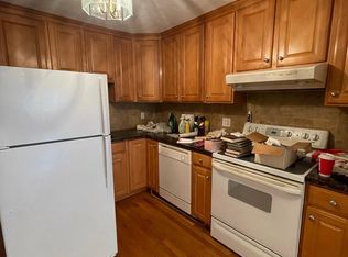 11 Cogswell Ave APT 9, Cambridge, MA 02140