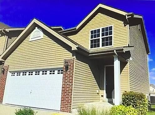1st image of 867 Foxgrove Dr